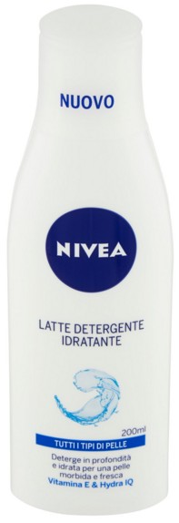 LATTE DETERGENTE NIVEA PELLI NORMALE ML.200       