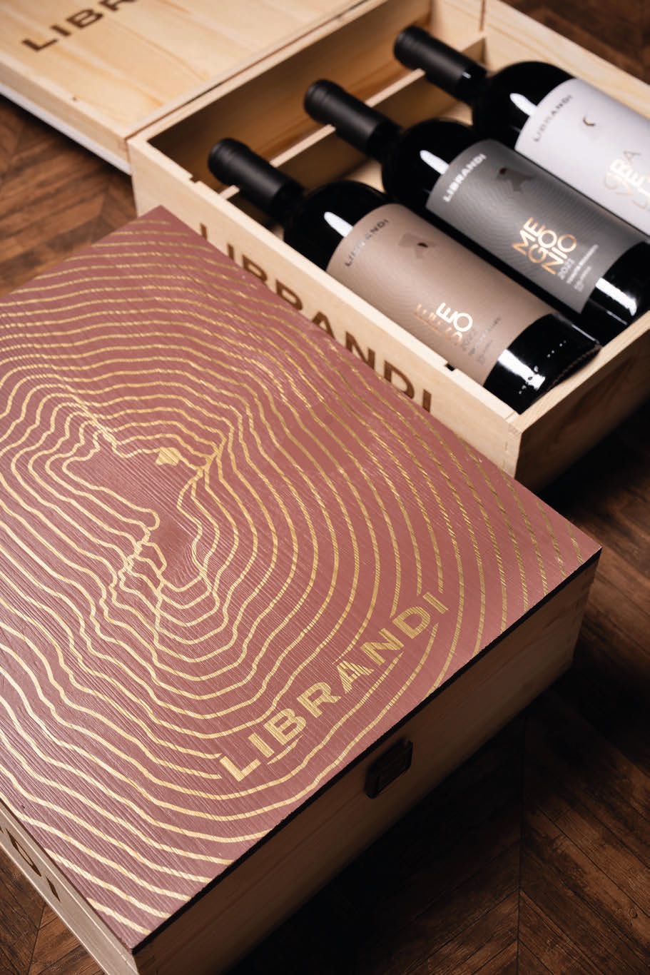 VINO LIBRANDI CONFEZIONE  LE TENUTE X3 BTG        